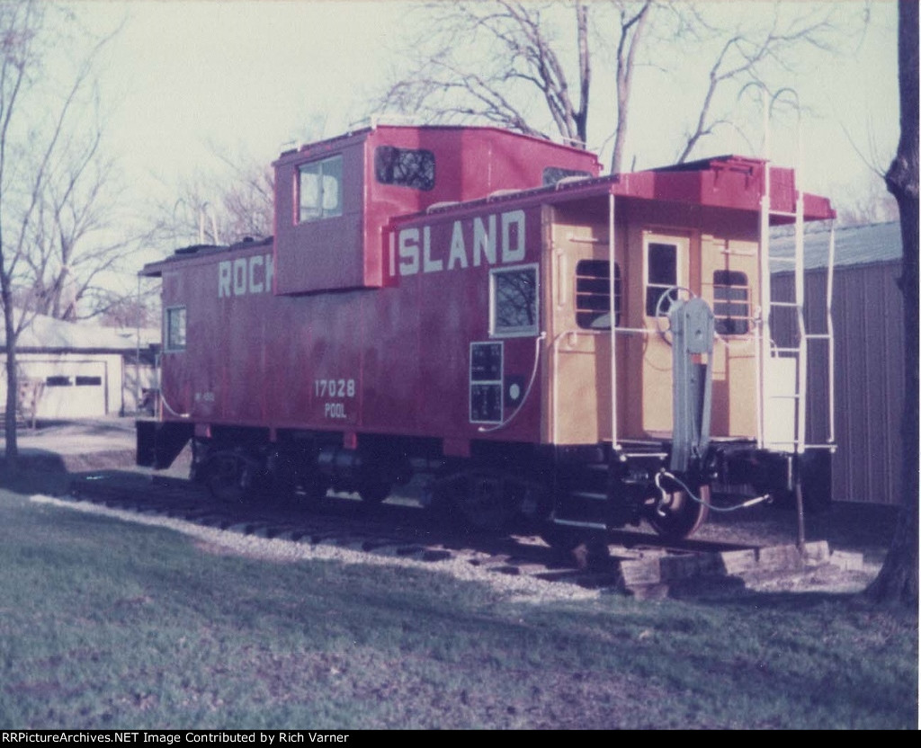 RI 17028 Caboose